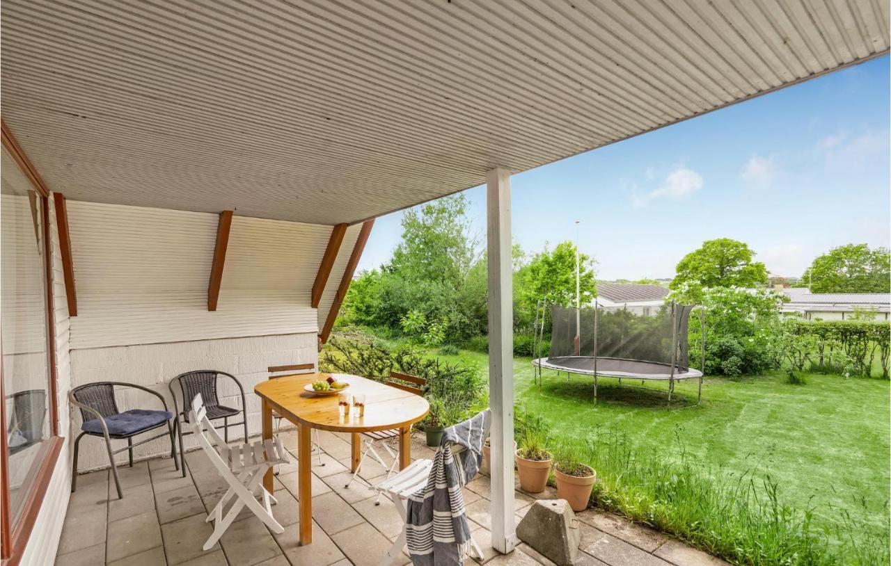Amazing Home In Logstrup With Kitchen 외부 사진
