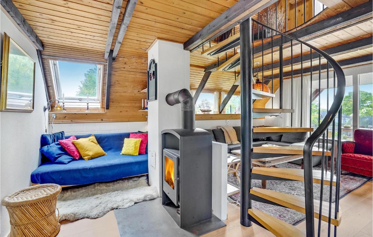 Amazing Home In Logstrup With Kitchen 외부 사진