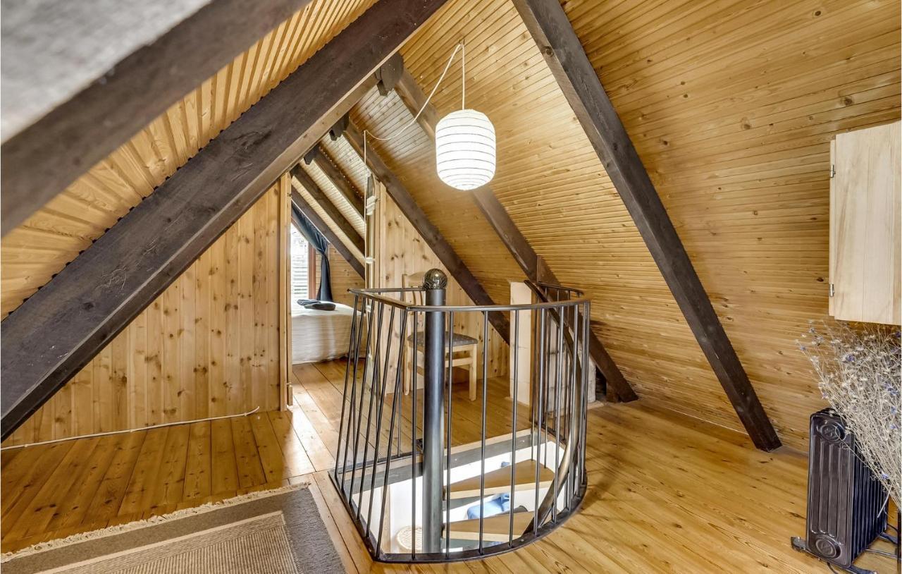 Amazing Home In Logstrup With Kitchen 외부 사진