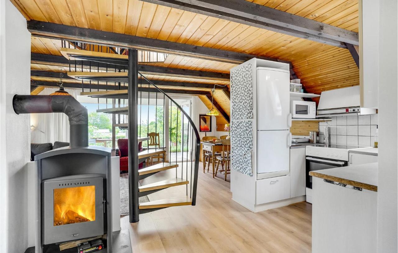 Amazing Home In Logstrup With Kitchen 외부 사진